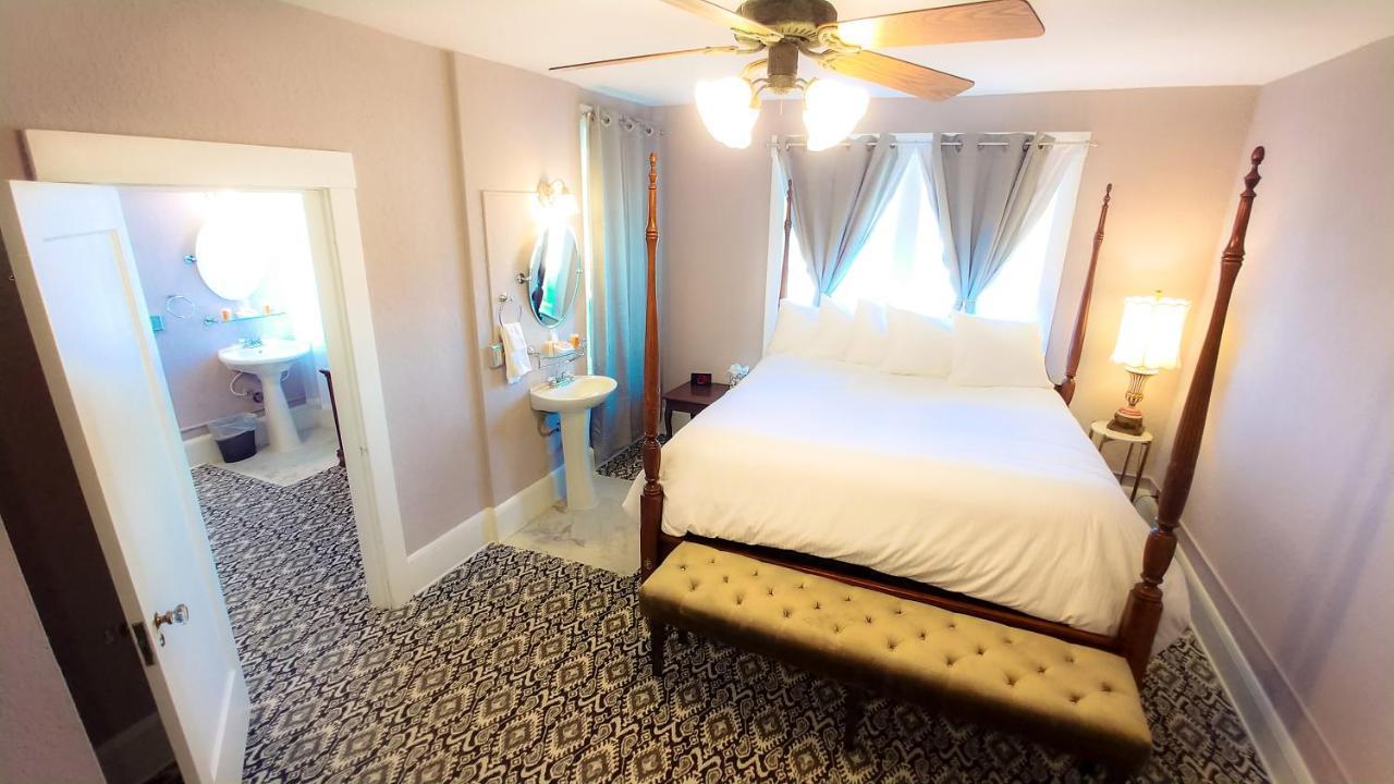 The Deland Hotel Exterior photo